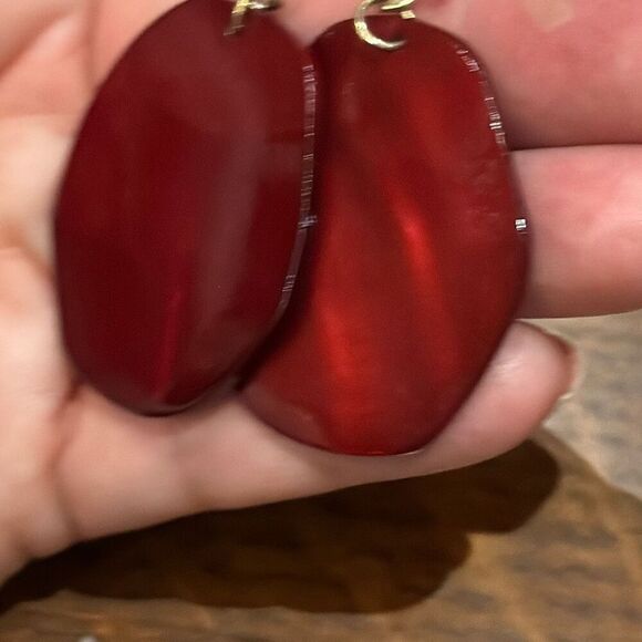 Vintage Artesian Bohemian Red Shell Drop Hook Earrings - Picture 13 of 13